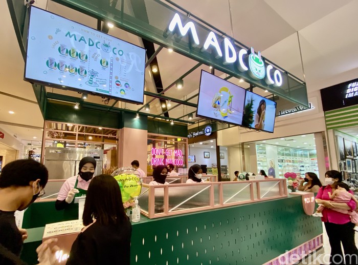 Mad Coco: Coconut shake milik influencer Titan Tyra