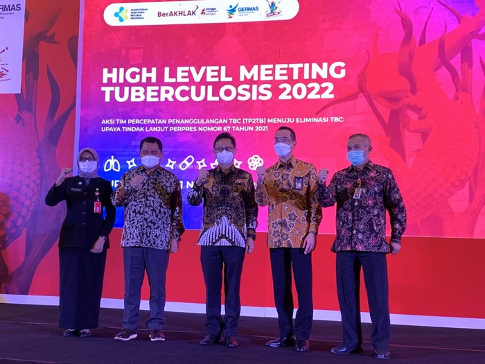 Menkes Budi Gunadi Sadikin di Hotel Shangri-La Surabaya