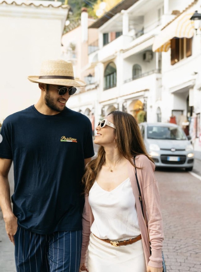 Namun hubungan keduanya dikabarkan kandas pada pertengahan 2023. Tak ada lagi foto-foto mesra di Instagram masing-masing, hingga kini tersiar kabar tuntutan perdata. Foto: Instagram wulanguritno/sabdaahessa