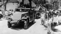 Mobil taktis pun terlihat lalu lalang di Pulau Jawa pada tahun 1940-an.