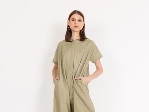 Rekomendasi Outfit Hari Pahlawan yang Simple untuk Pria dan Wanita