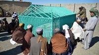 Pada Minggu (6/11/2022), Taliban akhirnya mengungkapkan tempat peristirahatan terakhir pendiri gerakan, Mullah Omar, usai kematian dan penguburannya mereka rahasiakan selama bertahun-tahun. (AFP via Getty Images)  