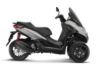 Piaggio Kenalkan Skuter Roda Tiga MP3 300 Hpe Sport Di Indonesia