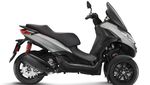 Tampang Sporty dan Gahar Motor 3 Roda Piaggio MP3 300 hpe Sport