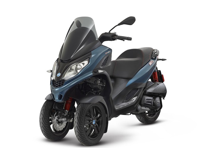 Coba meraih segmen kelas atas produsen motor asal Italia Piaggio, kembali menggoda dengan memperkenalkan si 3 roda Piaggio MP3 300 hpe Sport.
