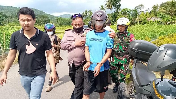 Polisi menangkap pelaku kolor ijo di Banyumas, Selasa (8/11/2022).