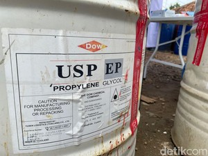 Kok Bisa Ada Pelarut Obat Tercemar EG-DEG 90-an Persen? Ternyata Ini Celahnya