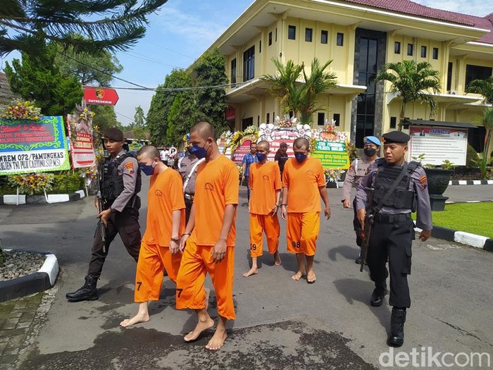 Reserse Narkoba Polresta Magelang mengungkap peredaran sabu-sabu seberat 512,14 gram dengan 4 tersangka, Rabu (9/11/2022).