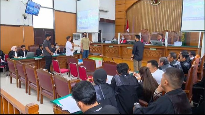 Sidang lanjutan Ricky Rizal dan Kuat Maruf di PN Jaksel (Wilda-detikcom)