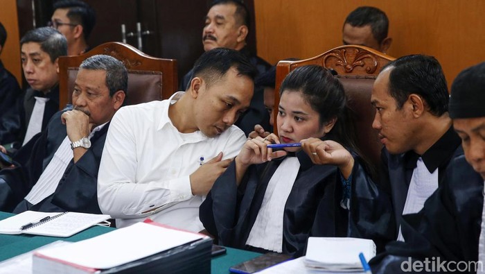Terdakwa Ricky Rizal dan Kuat Maruf menjalani sidang lanjutan kasus pembunuhan Brigadir Yosua di PN Jaksel, Rabu (9/11). Sidang menghadikan 10 orang saksi.