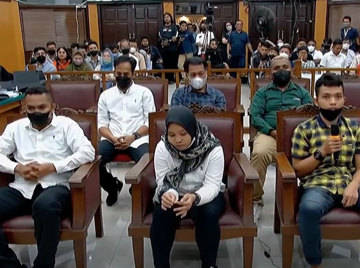 Sindiran Hakim ke ART Sambo yang Kayak Sakit Gigi Saat Ditanya Jaksa