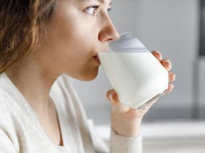 Jangan Konsumsi 5 Minuman Ini Saat Perut Kosong