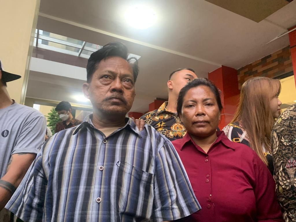 Terlapor Dewi Perssik meminta agar dibukakan pintu damai.
