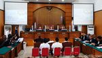 AKP Irfan Tenteng Buku Hitam di Sidang Kasus Pembunuhan Yosua