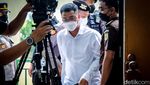 AKP Irfan Tenteng Buku Hitam di Sidang Kasus Pembunuhan Yosua