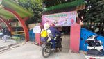 Kondisi SDN Pocin 1 Depok Tertutup Trotoar, Kini Dibikin Tangga