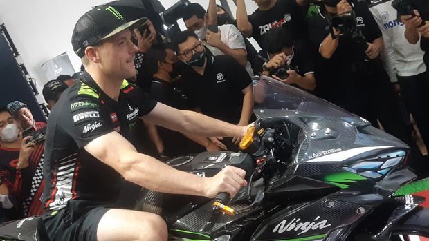 Alex Lowes