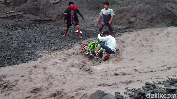 banjir lahar semeru