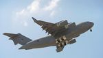 Potret Pesawat Jumbo Tentara AS yang Bikin Heboh Melayang di Langit Bali