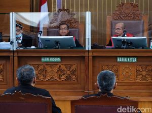 Saat Hakim Mendadak Skors Sidang Kasus Sambo karena Kebelet Kencing