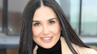 Demi Moore sering buka-bukaan tentang rahasia awet mudanya. Ia mengaku tak ketinggalan untuk berolahraga. Foto: Getty Images/Pascal Le Segretain