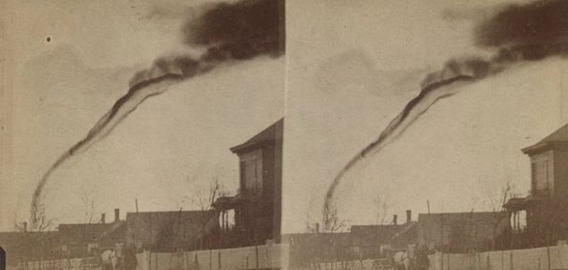 Mungkin pernah terbesit di pikiran kalian foto pertama di dunia seperti apa? Berikut adalah 15 foto pertama di dunia yang sangat bersejarah.