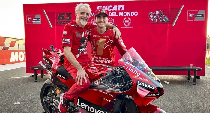 Francesco Bagnaia dan Gigi DallIgna.