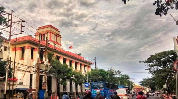 Gedung Internatio Krembangan Surabaya