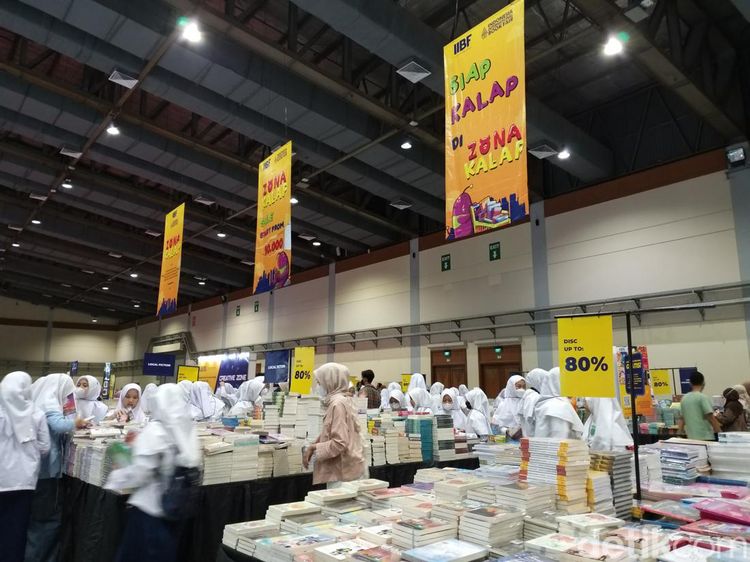 Ribuan Judul Buku Ada di IIBF 2022, Yuk Kunjungi!