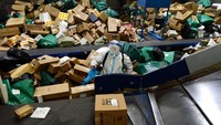 Perusahaan-perusahaan logistik di China bersiap menyambut musim belanja 11.11.  