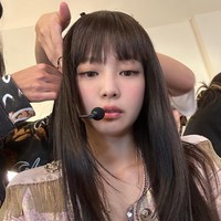 Foto itu diambil saat BLACKPINK tampil di Houston pada 29 Oktober. Namun baru dibagikan Jennie kemarin, 9 November sebelum tampil di Chicago. Foto: dok. Instagram @jennierubyjane