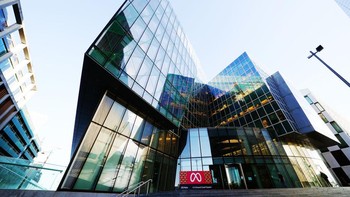 Aku yakin bahwa jika kita bekerja dengan efisien, kita akan keluar dari penurunan ini dengan lebih kuat dan lebih tangguh dari sebelumnya. Untuk saat ini, aku ingin mengatakan sekali lagi betapa berterima kasih diriku untuk kalian yang pergi, untuk semua yang kalian lakukan untuk memajukan misi kita, pungkas Mark Zuckerberg. Foto: Getty Images