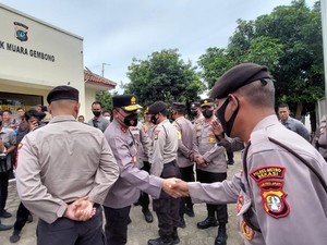 Apel di Polsek Muara Gembong, Kapolda Metro Dicurhati Tak Ada Ambulans