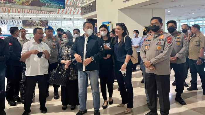 Ketua MPR RI sekaligus Wakil Ketua Umum Partai Golkar Bambang Soesatyo optimistis kondisi perekonomian di Sulawesi Selatan (Sulsel) akan terus membaik usai terdampak pandemi COVID-19.