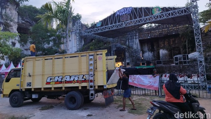 konser denny caknan batal