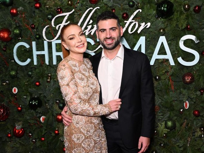 Lindsay Lohan di Premier Film Falling for Christmas NEW YORK, NY - NOVEMBER 9: Lindsay Lohan is seen on November 09, 2022 in New York. (Photo by MEGA/GC Images)