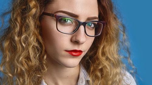 Ilustrasi model kacamata.