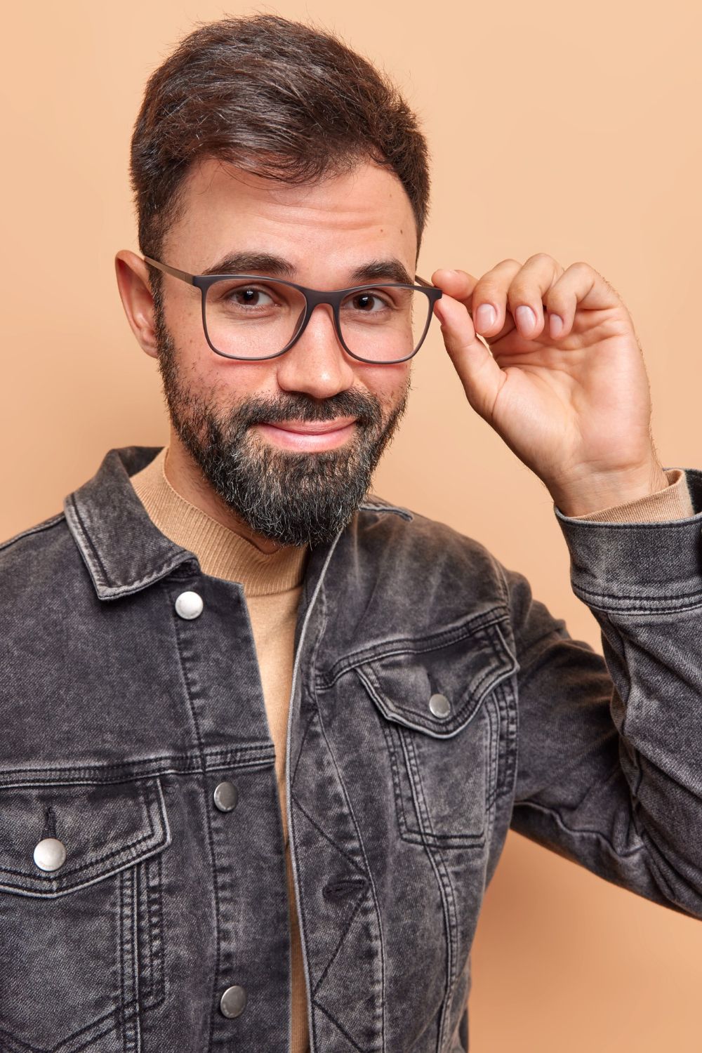 Ilustrasi model kacamata.