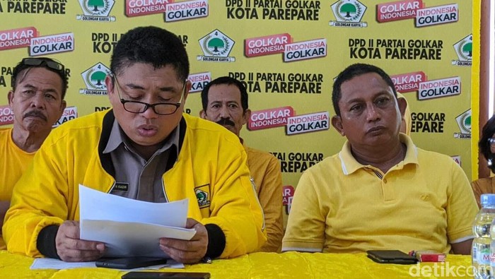 Ketua Harian DPD II Golkar Parepare, Kaharuddin Kadir