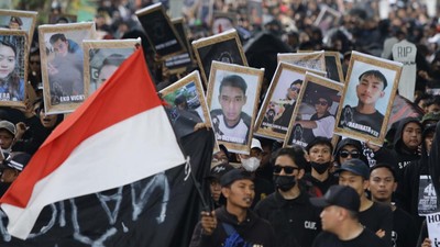 Suporter Arema FC Mengenang 40 Hari Tragedi Kanjuruhan