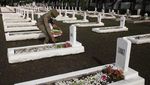 Potret Ziarah Makam Peringati Hari Pahlawan di Berbagai Daerah