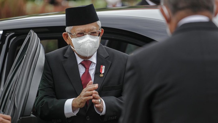 Potret Ziarah Ke Makam Pahlawan di Berbagai Daerah Upacara Ziarah Nasional di Taman Makam Pahlawan Nasional Utama (TMPU) Kalibata, Jakarta, Kamis (10/11/2022). Upacara Ziarah Nasional tersebut dalam rangka memperingati Hari Pahlawan.