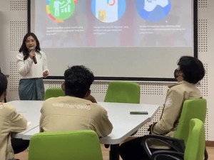 Prilly Mengajar di UGM Lagi, Mahasiswa Tanya soal Media
