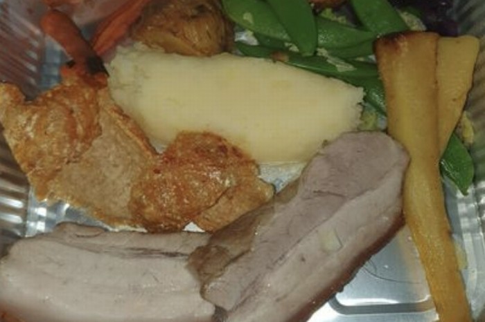Protes Makanannya Sedikit, Wanita Ini Malah Diancam oleh Pihak Resto