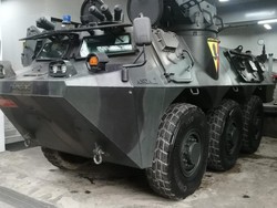 Salah satu kendaraan taktis atau rantis baja milik TNI di area hotel The Apurva Kempinski, Nusa Dua, Bali, Kamis (10/11/2022). Tempat ini dijaga ketat karena menjadi salah satu venue utama helatan KTT G20. (Foto: Nuranda Indrajaya/detikBali)