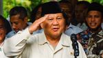 Salam Komando Prabowo dan Relawan Jokowi di Kertanegara