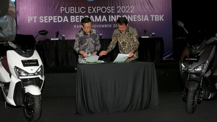 Sepeda Bersama Indonesia PT Sepeda Bersama Indonesia Tbk menargetkan Revenue di tahun 2023 sebesar Rp 500 milyar, sedangkan Laba diproyeksikan sebesar Rp 40 milyar.