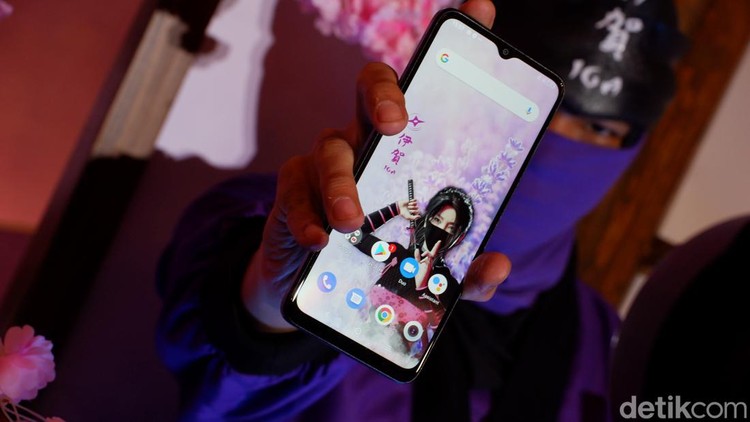 Sharp Aquos V6 5G