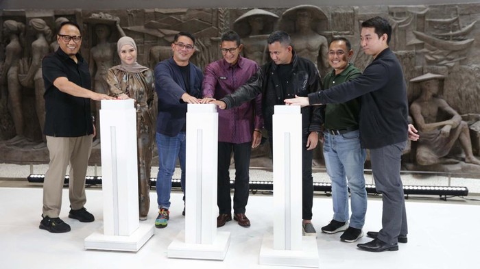 Usaha mikro kecil menengah (UMKM) perlu meningkatkan kapasitas dan inovasi. Hal ini yang coba dilakukan dalam event 'Legendary Brand Festival'.