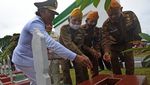 Potret Ziarah Makam Peringati Hari Pahlawan di Berbagai Daerah